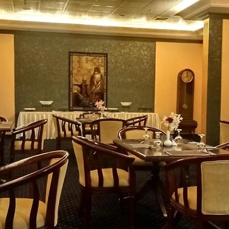 Aliqbal Hotel Ель-Хубар Екстер'єр фото